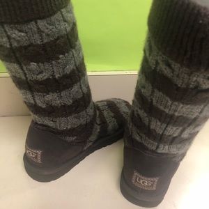 Wool brown gray ugg boot size 8 excellent Warm